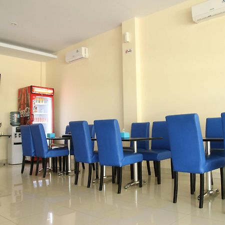 Daya Hotel Макасар Экстерьер фото